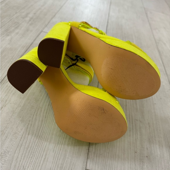 Brand New Strappy Platform Heels - Picture 7 of 7
